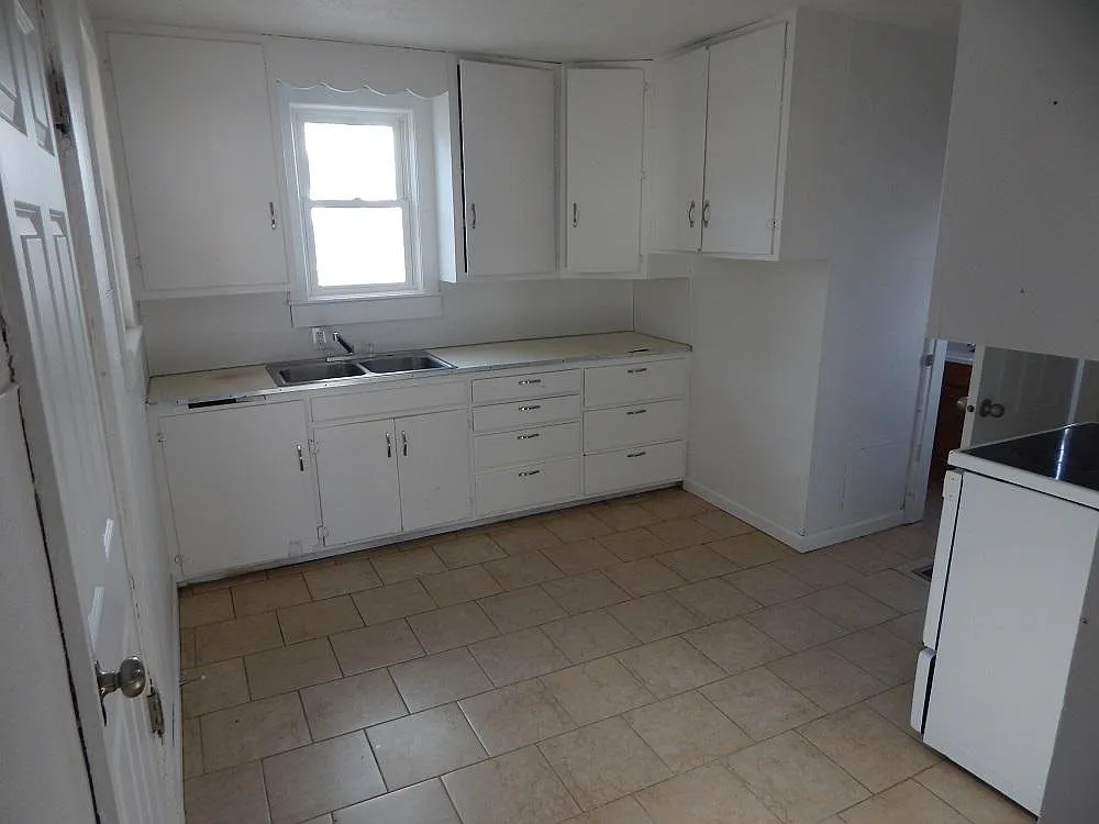 2 bed, 908 sqft, $1,000 — Photo 4