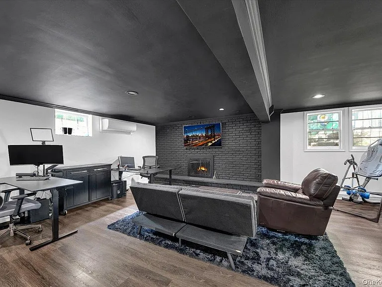 2 Stonycrest Rd — Photo 20