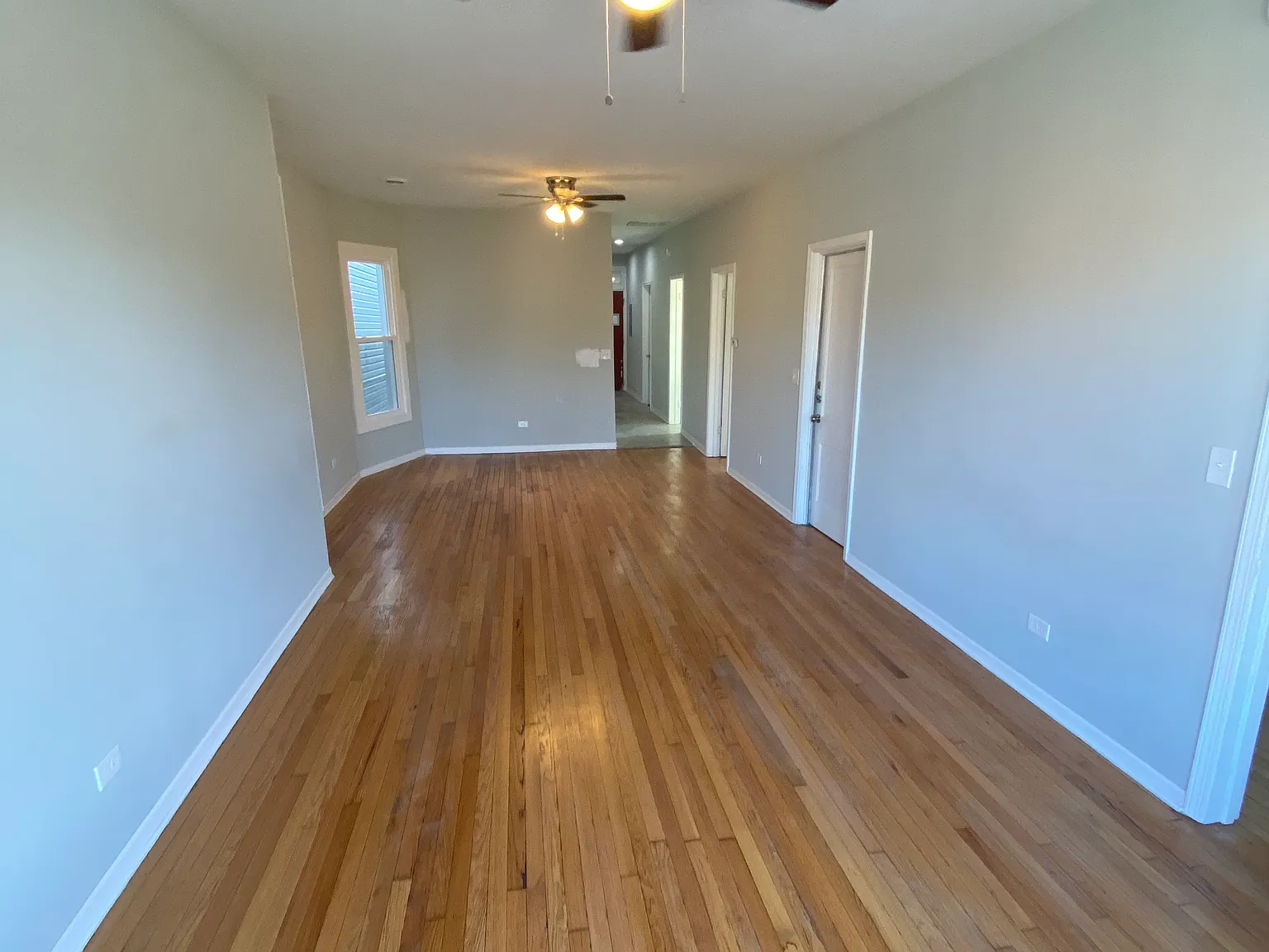 3 bed, 1250 sqft, $1,450 — Photo 1