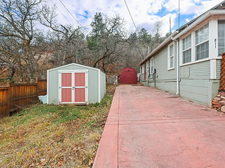 811 Shoshone Pl — Photo 6