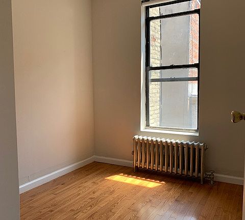 3rd image of 208 Thompson St APT 14