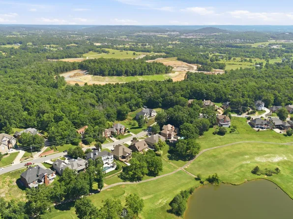 128 Spy Glass Way, Hendersonville, TN 37075