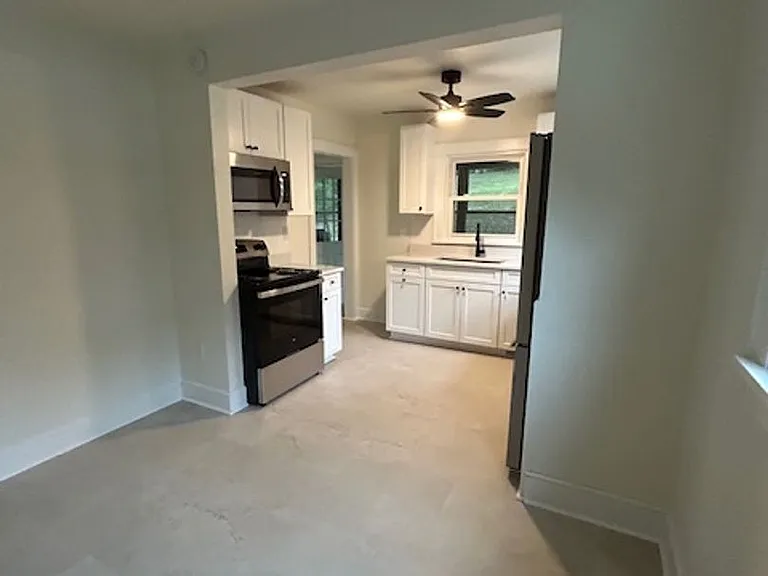 408 Orchard Dr — Photo 5
