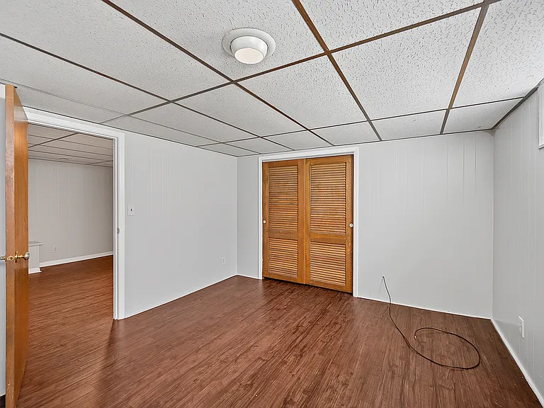 1723 Tuxworth Ave — Photo 7