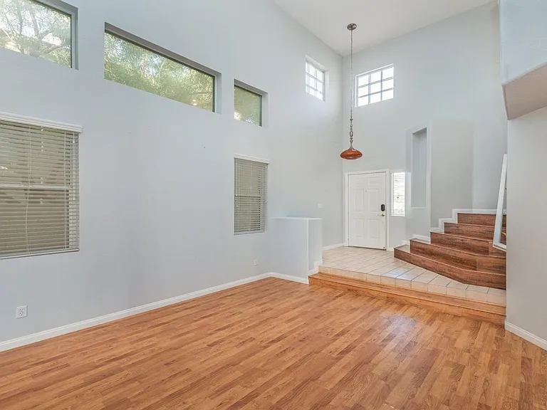 992 Leadville Meadows Dr — Photo 2