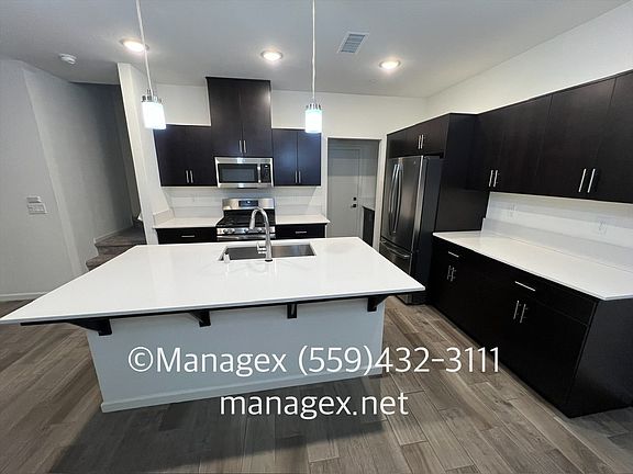 5th image of 736 N Bliss Ln