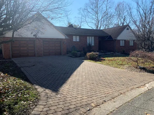 2100 Sandstone Dr, Portsmouth, OH 45662