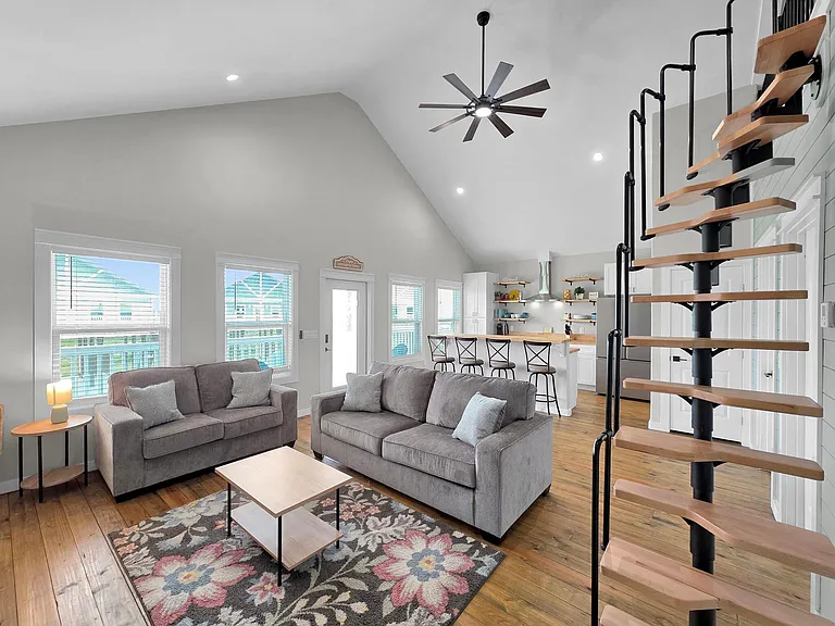 1049 Sunset Cir W — Photo 13
