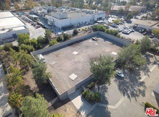 670 Lawrence Dr, Newbury Park, CA 91320