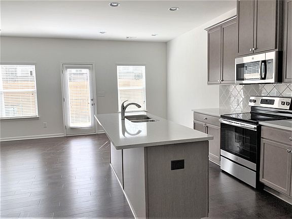 4th image of 5245 Mill Way #1503