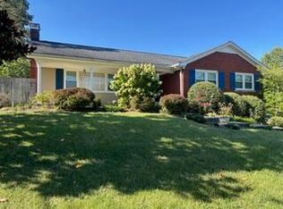 42 Mockingbird Valley Rd, Winchester, KY 40391