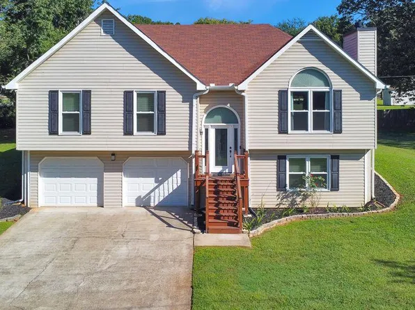 3160 Randall Dr, Marietta, GA 30066