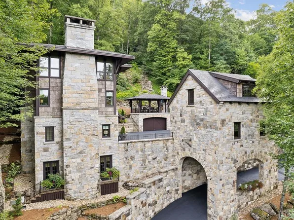 339 Moorewood Road, Highlands, NC 28741