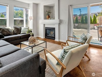 4343 Roosevelt Way NE #202, Seattle, WA, 98105