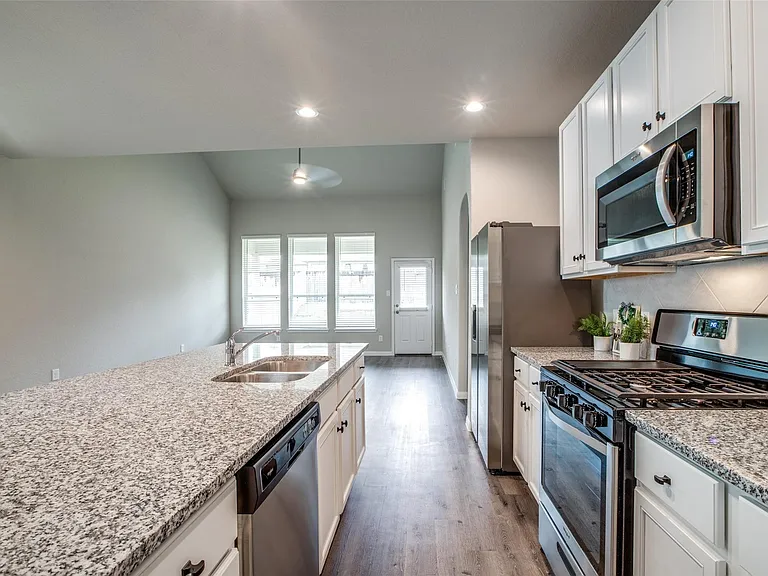 3649 Cub Dr — Photo 6