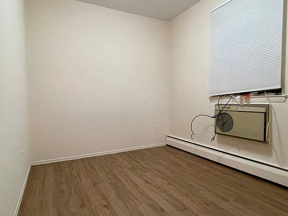 4th image of 21109 41st Ave