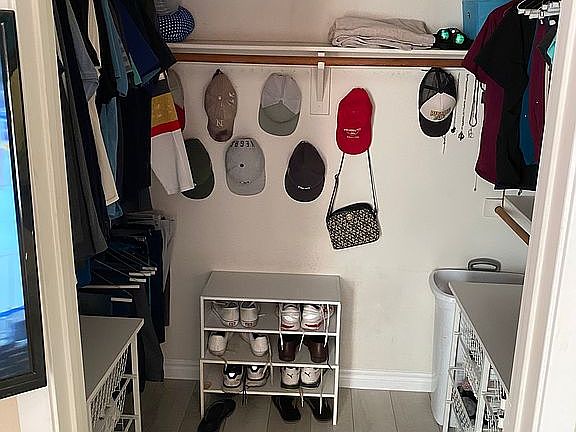 Master closet 