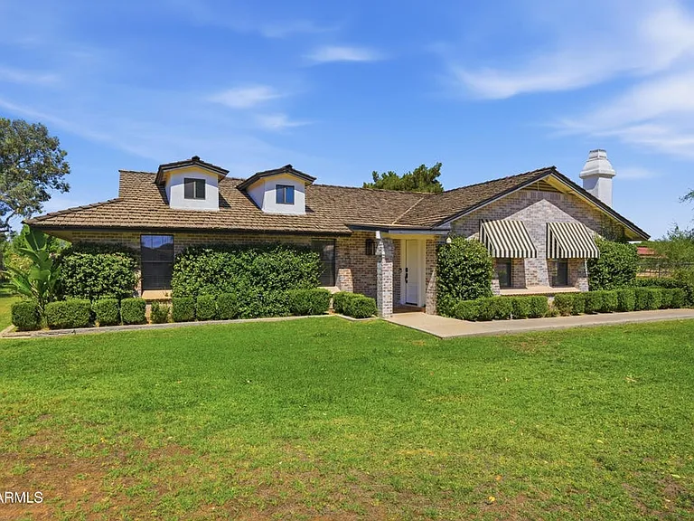 2672 E Mesquite St — Photo 93