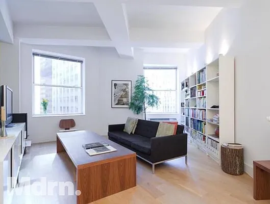 Rented by Mdrn Residential | media 5