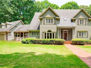 911 Cheatham Hill Rd SW, Marietta, GA 30064