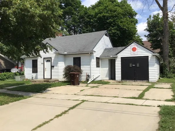 909 Douglas St, Mount Pleasant, MI 48858
