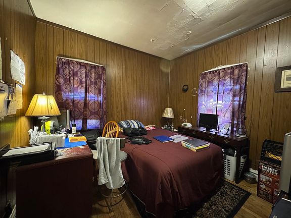 5th image of 133 S 21st Ave
