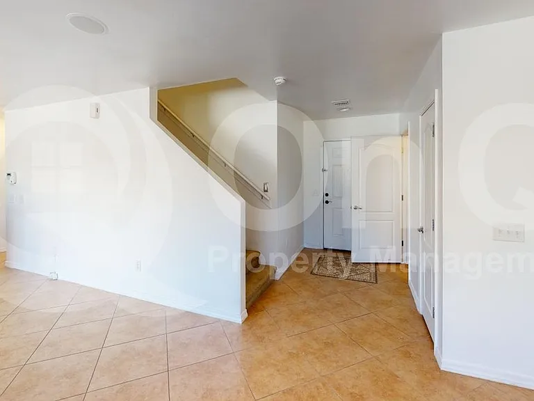 7037 S Red Maids Dr — Photo 5