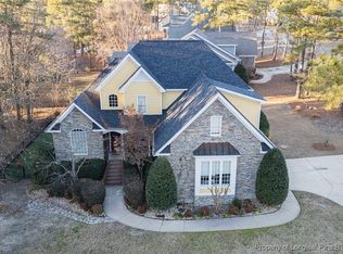 14 Old Pine Ct, Spring Lake, NC 28390