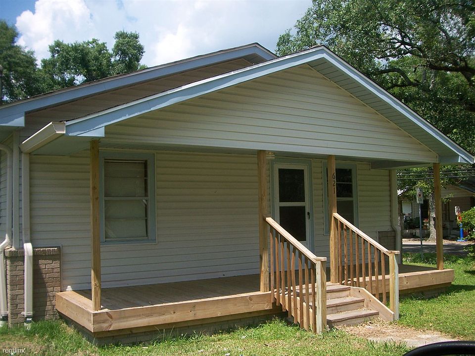 pre move in Iris.jpg
