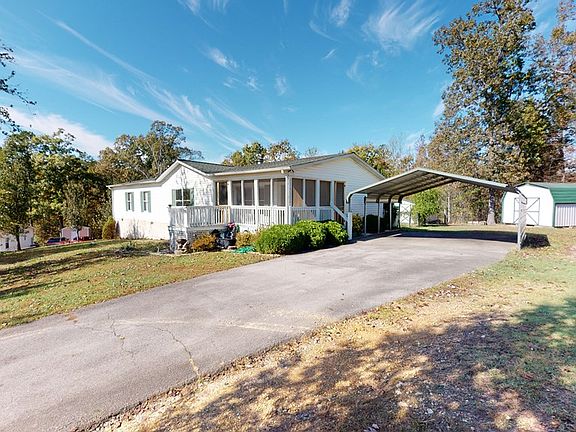 4th image of 220 Burl Oaks Dr NE