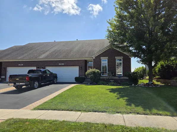 25913 W Sandy Knoll Dr, Channahon, IL 60410