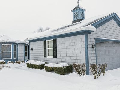 157 Wood Creek Dr, Pittsford, NY, 14534