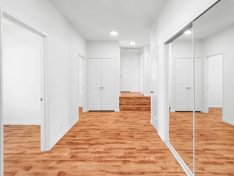 1828 Purdue Ave #203 — Photo 10