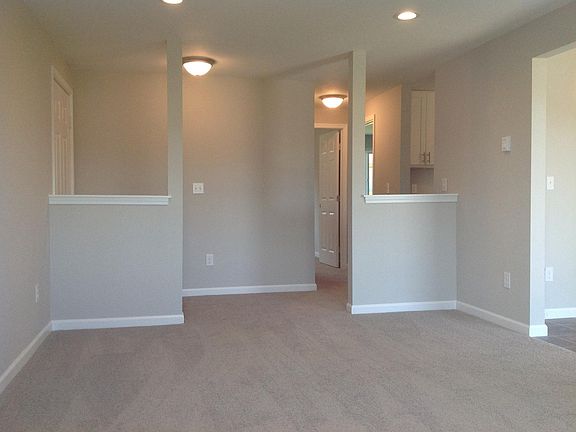 2nd image of 122 169th St E APT A