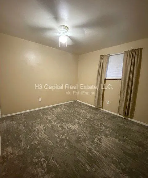 208 W Thomas St — Photo 14