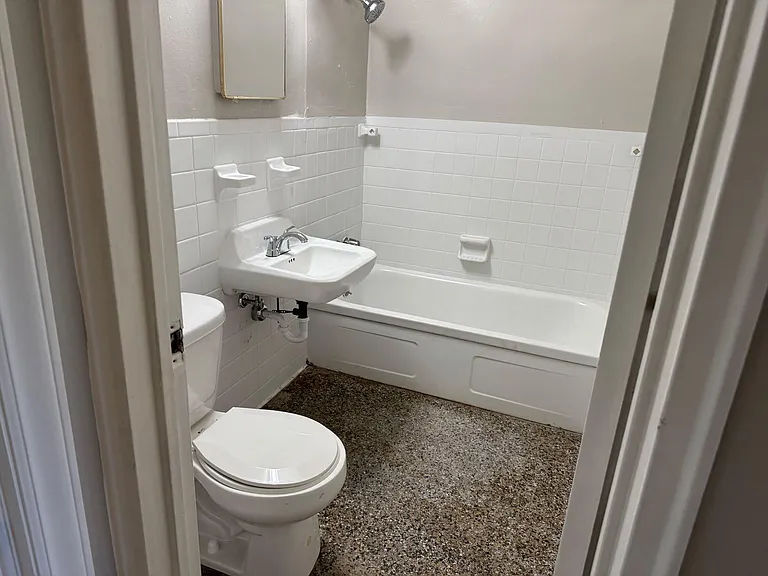 100 Ridge View Ln #1 — Photo 6