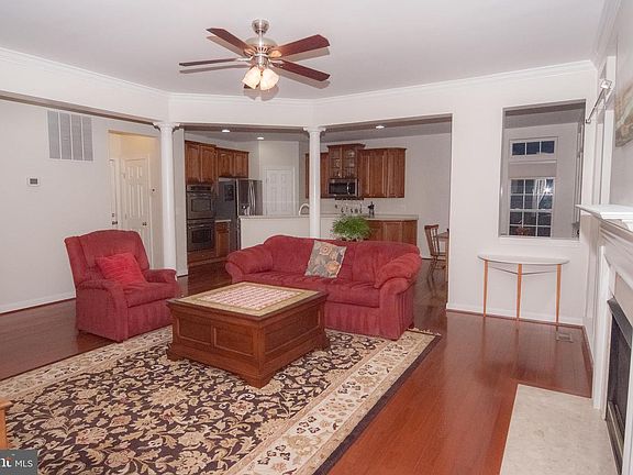 5th image of 11136 Eagle Ct
