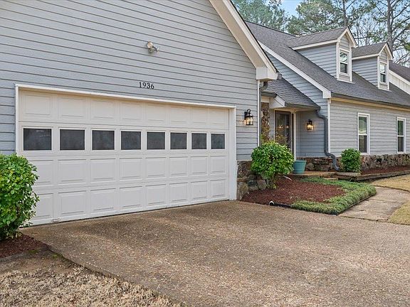 2nd image of 1936 Alder Branch Ln