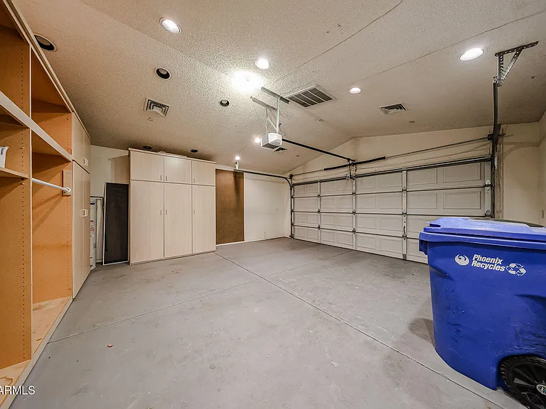3305 E Wildwood Dr — Photo 35