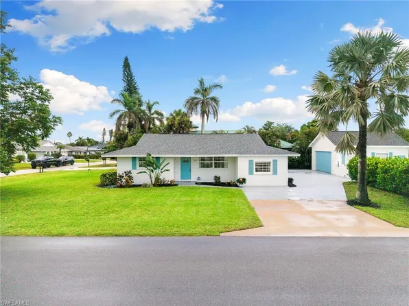 702 107th AVE N, NAPLES, FL 34108