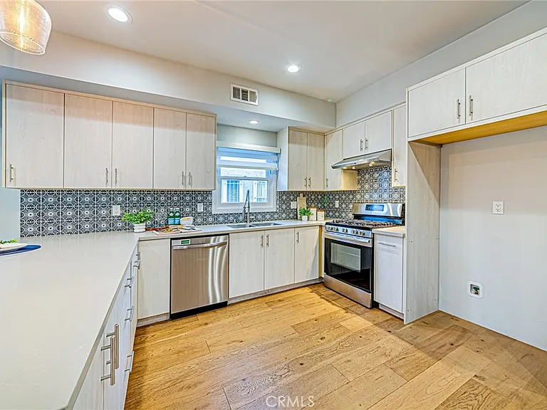 1226 Meadowbrook Ave — Photo 8