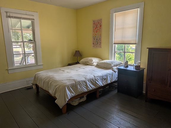 5th image of 170 1st St