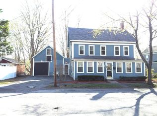 46 School St, Merrimac, MA 01860