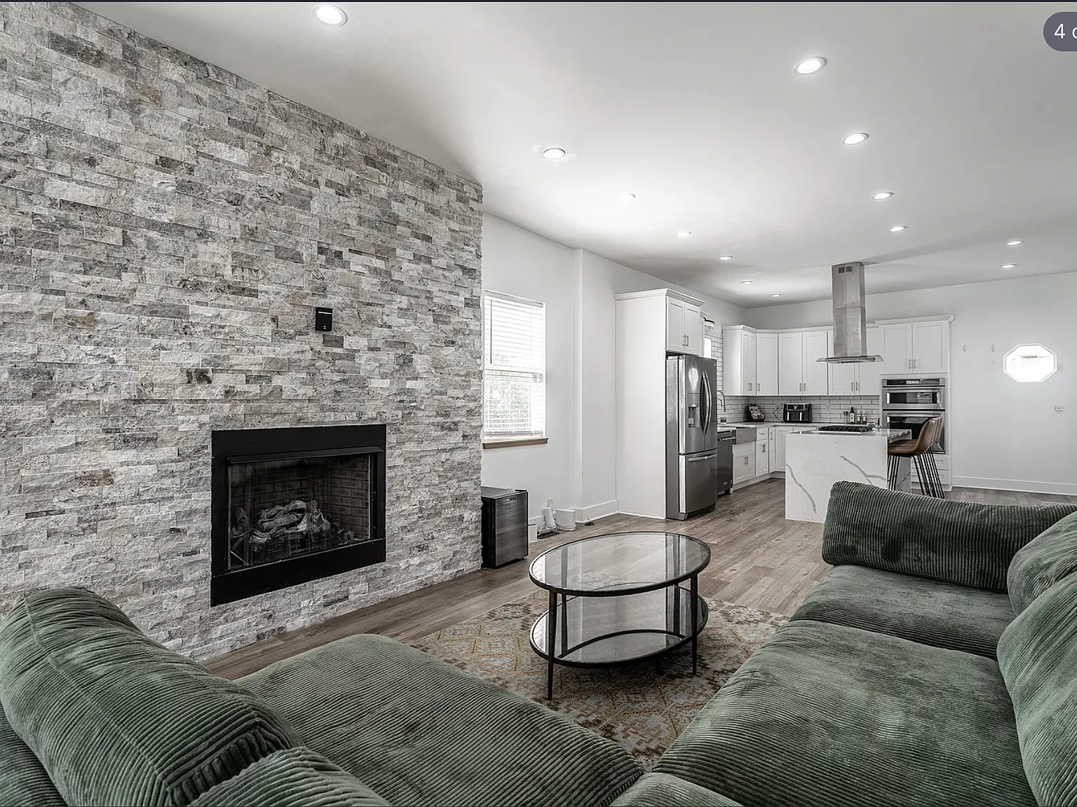 4 bed, 2450 sqft, $2,250 — Photo 4