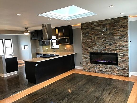 2nd image of 8743 S Crandon Ave