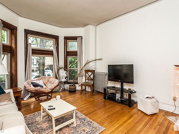2019_6_21_655_W_Roscoe_Unit_1_4