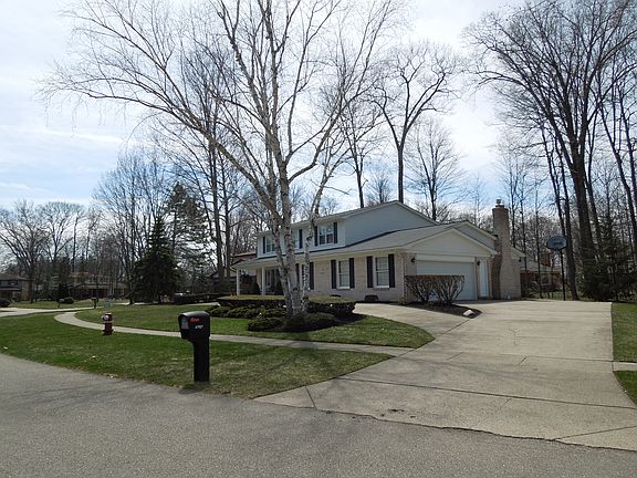 3rd image of 9872 Southshore Dr