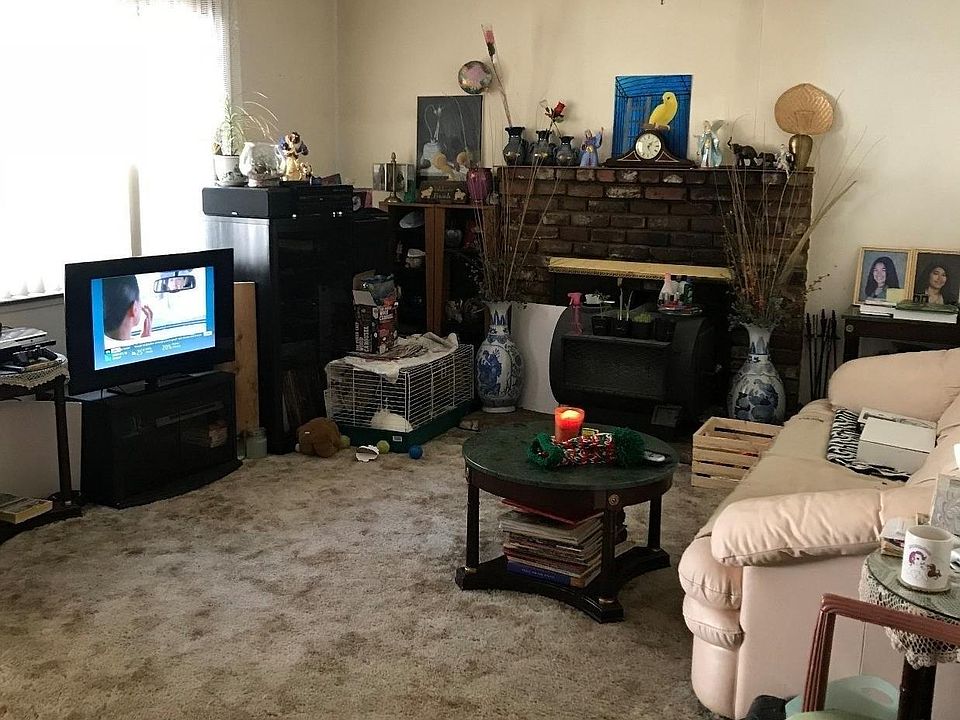 2nd image of 2688 Knox Ave