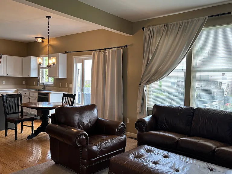 7609 Carlton Dr — Photo 7