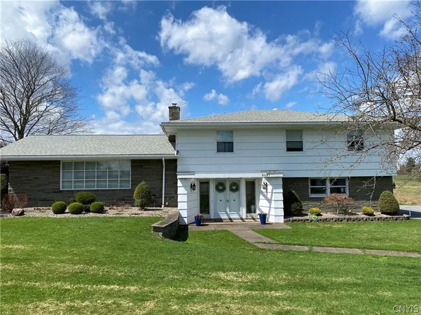 8087 Cider St, Oriskany, NY 13424